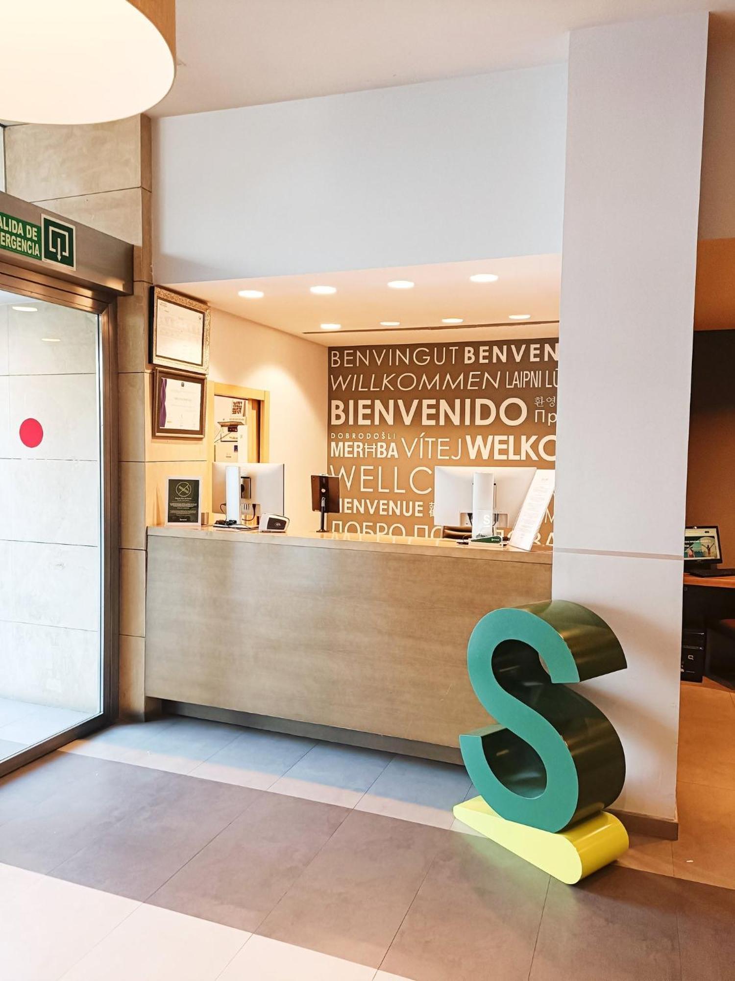 Hotel Sercotel Portales Logroño Exteriör bild