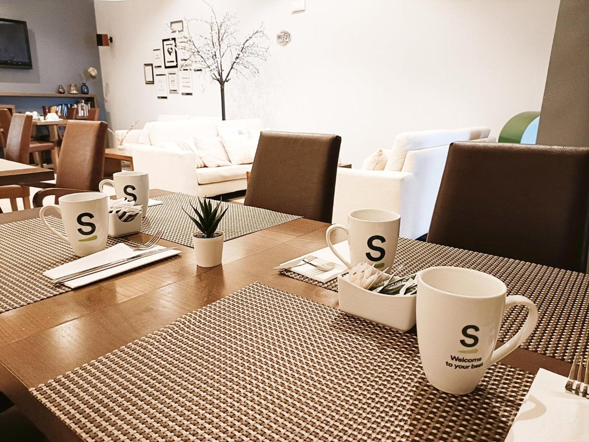 Hotel Sercotel Portales Logroño Exteriör bild